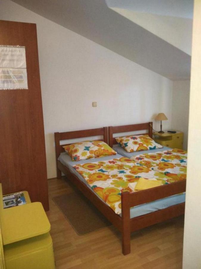 Apartments Vala Vinišće Exterior foto