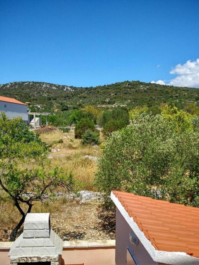 Apartments Vala Vinišće Exterior foto