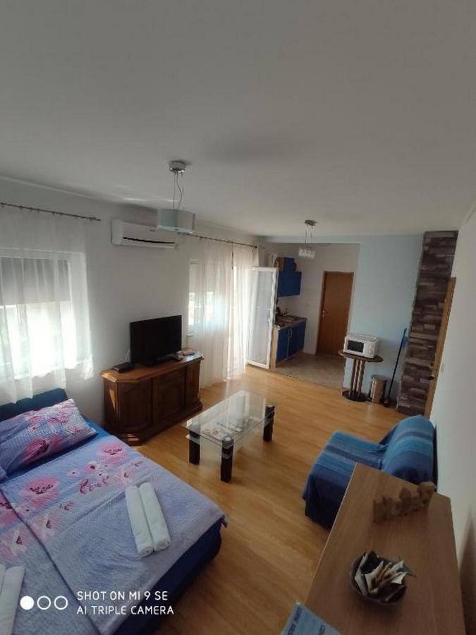 Apartments Vala Vinišće Exterior foto
